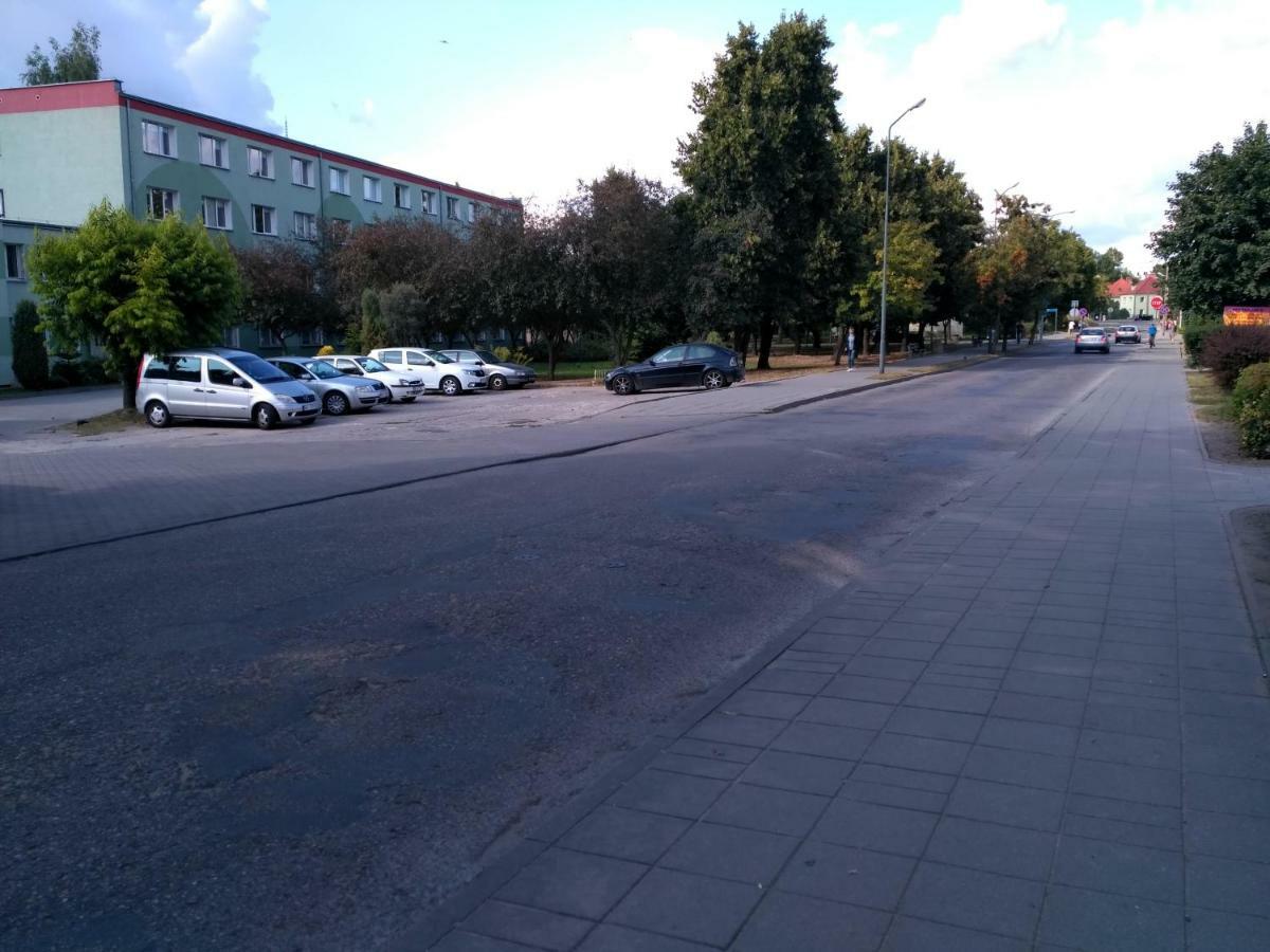 Apartament Unopuro W Centrum Gizycka ギジツコ エクステリア 写真
