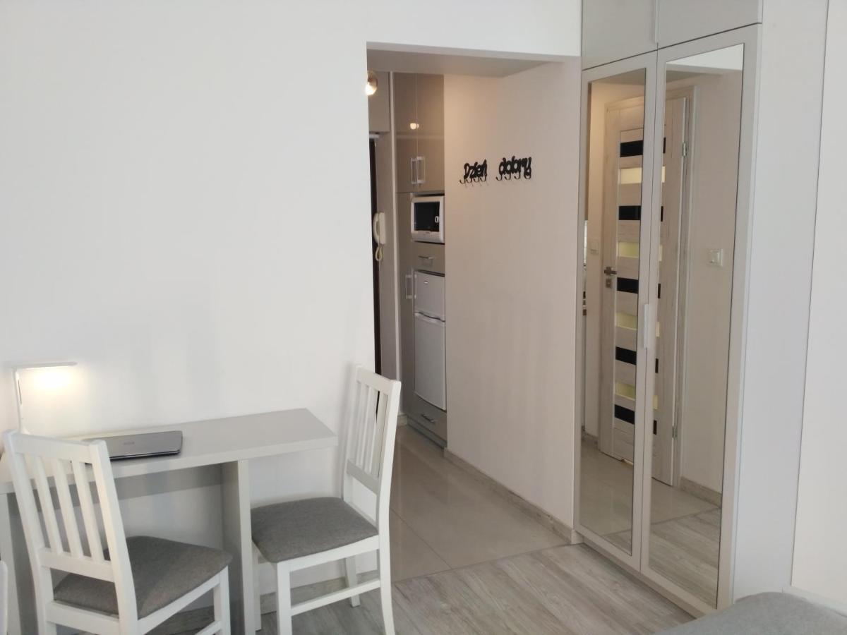 Apartament Unopuro W Centrum Gizycka ギジツコ エクステリア 写真